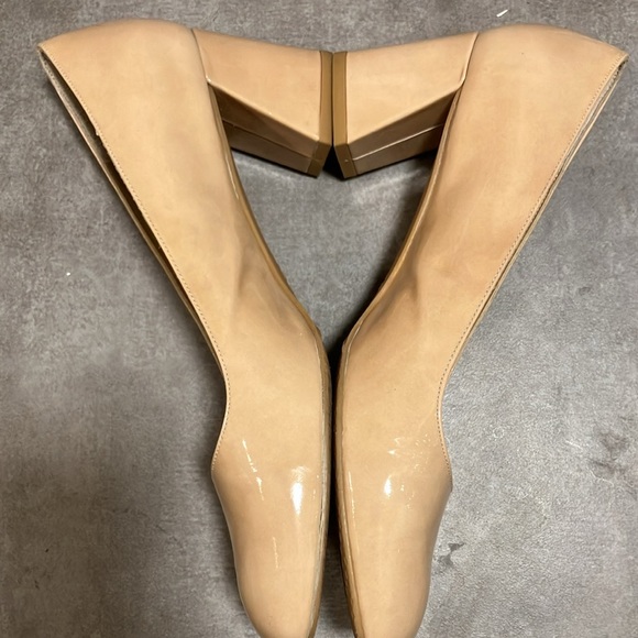 Stuart Weitzman shoes - Picture 2 of 6